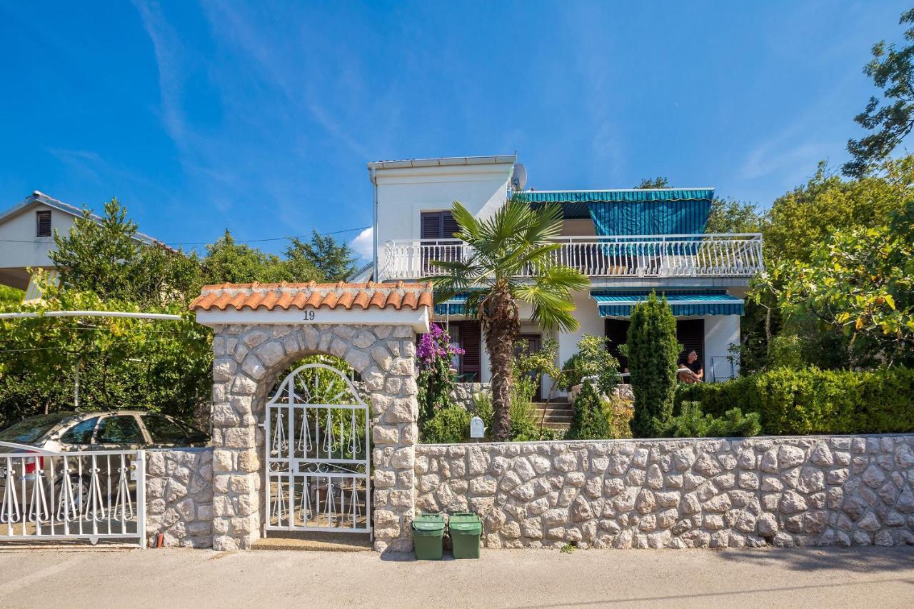 Apartments With A Parking Space Njivice, Krk - 5325 מראה חיצוני תמונה